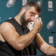 breaking : june first A Fans Bully Jason Kelce for inresponsible to the family kylie kelce and children.